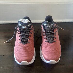 Saucony Endorphin Swift Running Sneakers